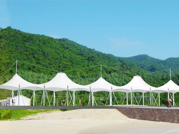 商業廣場膜結構